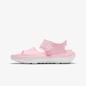 Nike Playscape sandals, youth 5/women’s 6.5-7